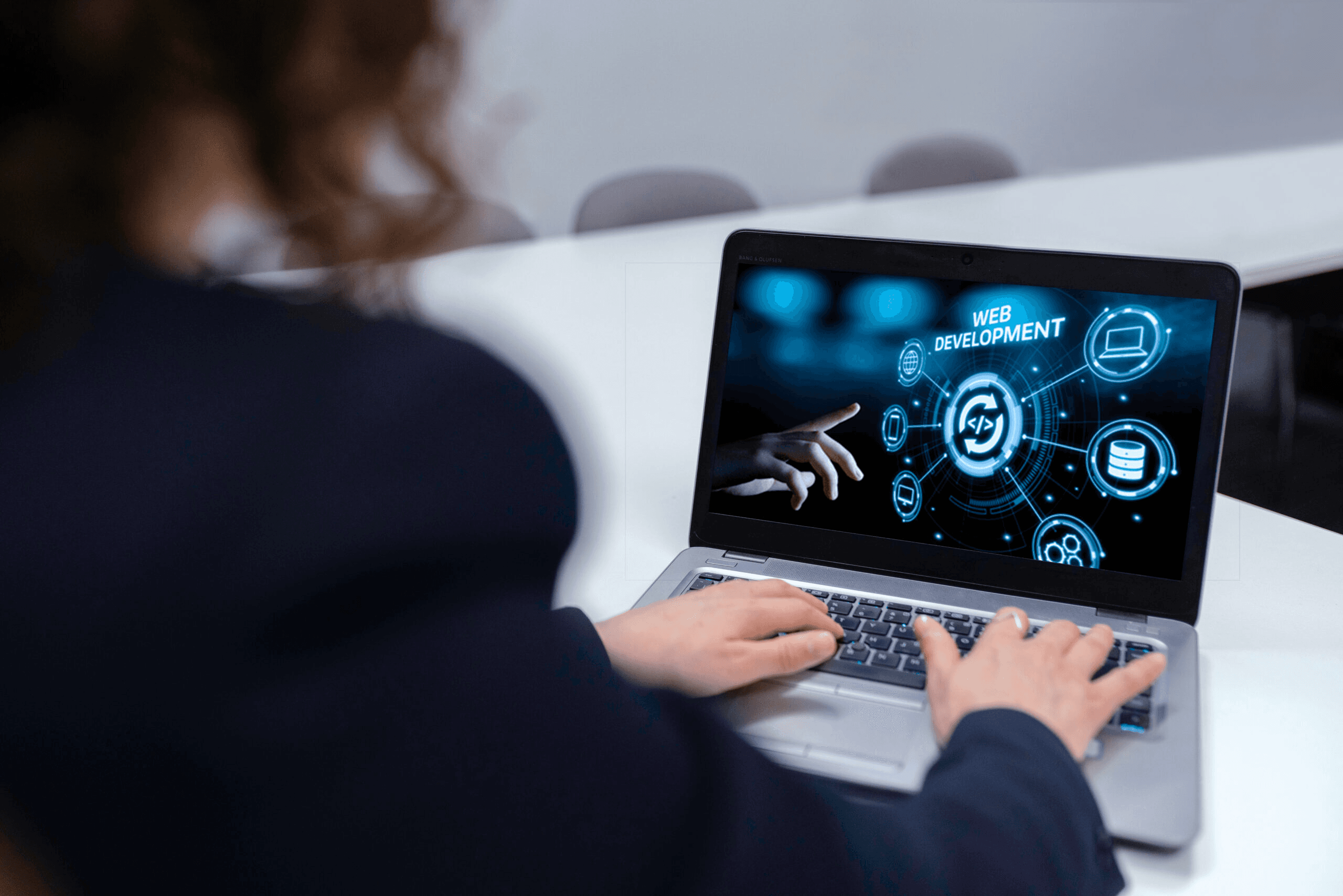 Would you rather hire an in-house developer or Outsource Offshore?